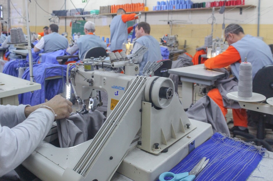 Imagens do trabalho prisional na Pecan