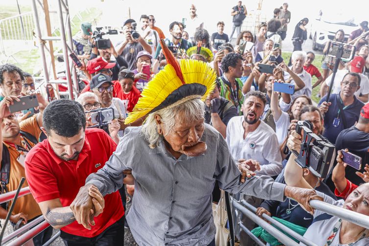 Tânia Rêgo/Agência Brasil Belém (PA), 16/11/2025 - Cacique Raoni Metuktire durante encerramento da cúpula dos povos
Foto: Tânia Rêgo/Agência Brasil