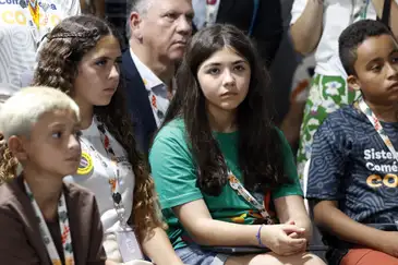 Bruno Peres/Agência Brasil Belém (PA), 17/11/2025 - Sofia Oliveira participa do Dia da Juventude na COP30: Jovem Campeã do Clima recebe 30 crianças em diálogo sobre ação climática. Foto: Bruno Peres/Agência Brasil
