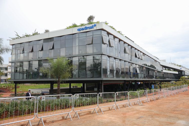 Fabio Rodrigues-Pozzebom/ Agênc Brasília, (DF), 15/12/2025 – Presidente Luiz Inácio Lula da Silva participa da inauguração da nova sede da ApexBrasil e ato alusivo à abertura de 500 novos mercados para a exportação de produtos agropecuários.
Foto: Fabio Rodrigues-Pozzebom/ Agência Brasil