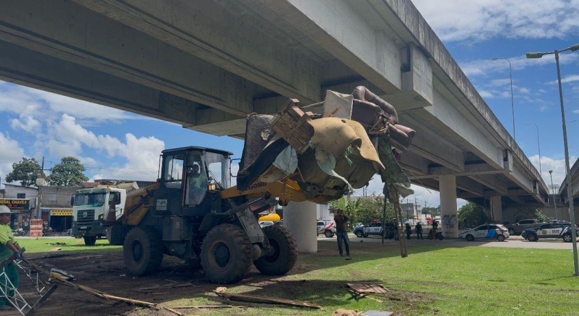 Estruturas irregulares eram utilizadas para tráfico de drogas e prostituição. Foto: Ascom Semsc