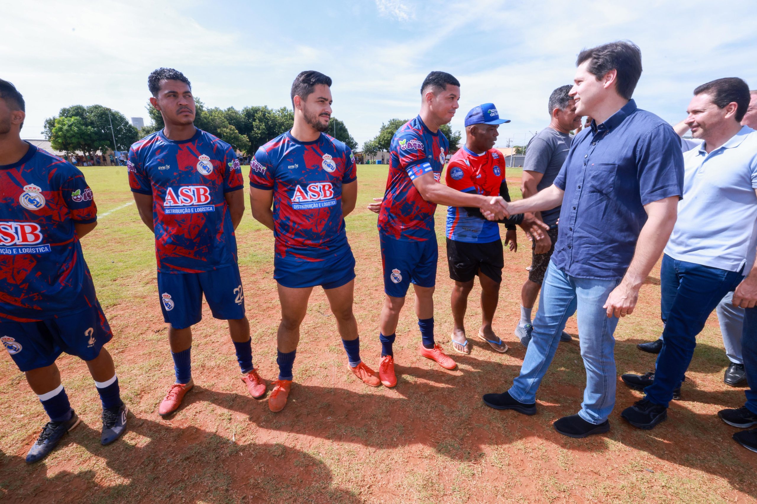 Governo celebra aniversário do Jardim Tiradentes em Aparecida de Goiânia e reforça compromisso com município