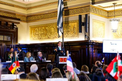 ministro campbell durante palestra