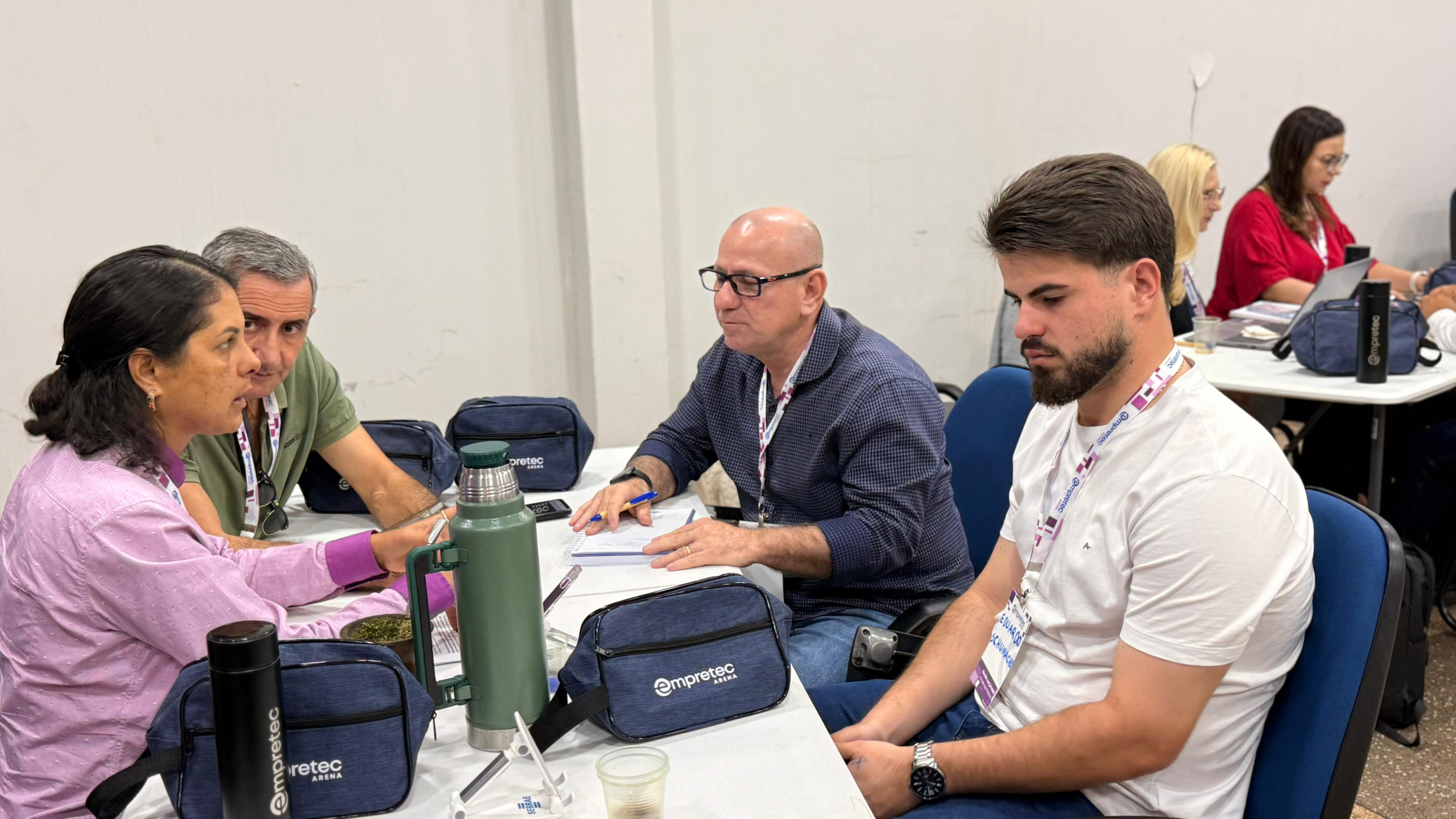 Dinâmicas em grupo estimularam colaboração, liderança e pensamento estratégico durante a imersão promovida pelo Sebrae.