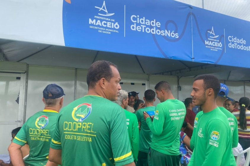 Trabalhadores aproveitaram a oportunidade para atualizar vacinas, realizar testes rápidos e receber outros atendimentos. Tháchyna Lorena(estagiária)/Ascom Alurb