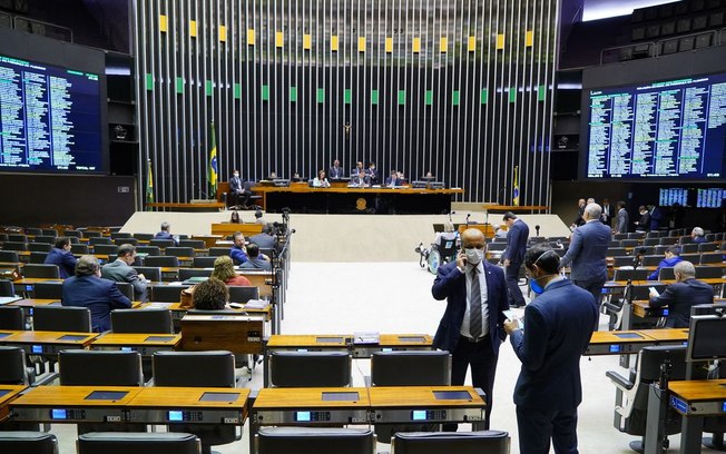 Deputados querem afrouxar PEC da segunda instância