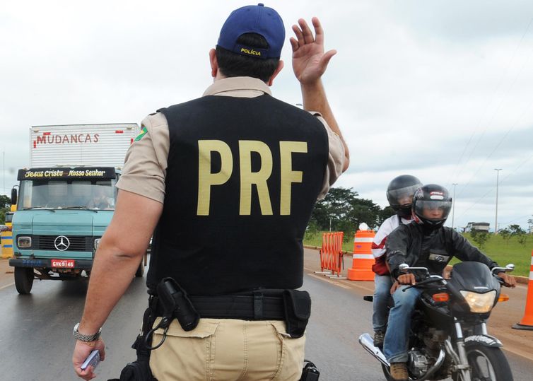 Polícia apreende cinco toneladas de maconha no Rio