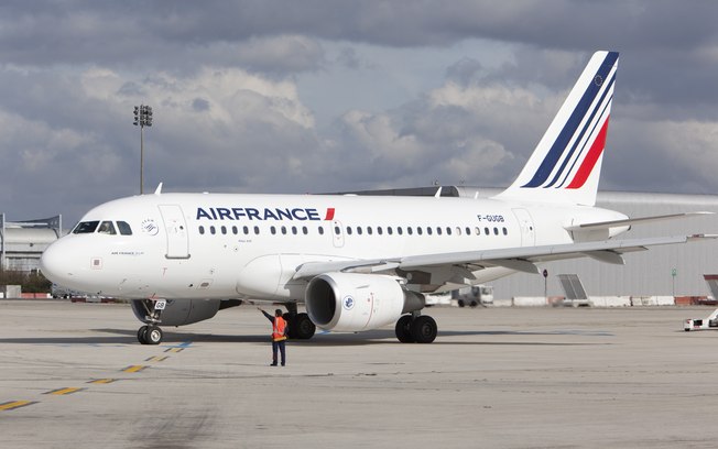 Air France deve cortar 7,5 mil empregos devido à crise
