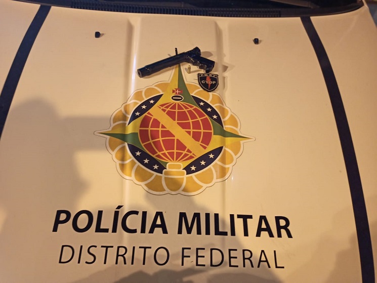 PMDF prende homens com arma caseira em Taguatinga