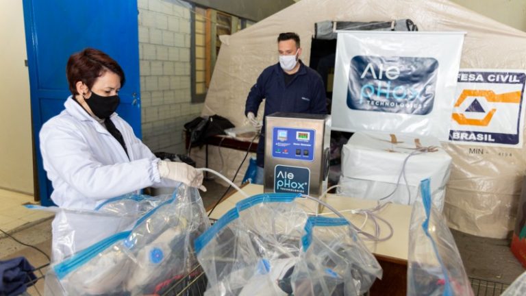 Cerca de 10 mil peças doadas para Campanha do Agasalho passam sanitização para eliminar vírus e bactérias