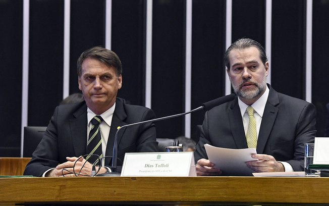 Dias Toffoli critica “ódio e intolerância” e deseja melhoras a Bolsonaro