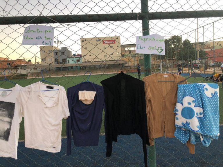 Rede de São Sebastião promove campanha para doação de roupas de frio