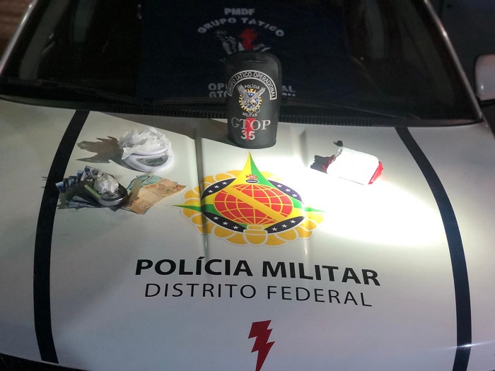 Ação conjunta entre PMDF e Rotam/GO aprende cocaína avaliada em 23 mil reais