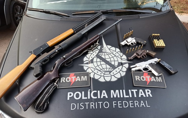 PMDF apreende seis armas de fogo dentro de carro em Taguatinga