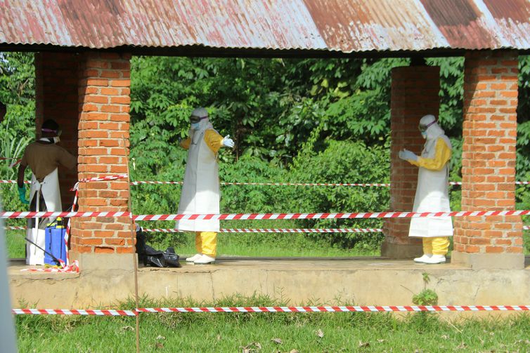 Com quase 50 casos confirmados, ebola se espalha no Oeste do Congo
