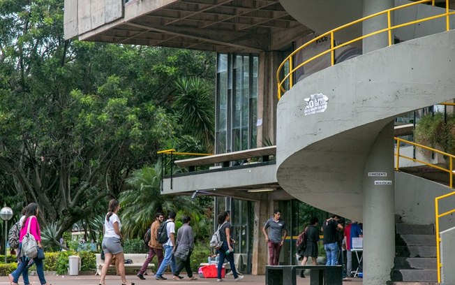 Universidade de Brasília expulsa alunos por fraude em cotas raciais