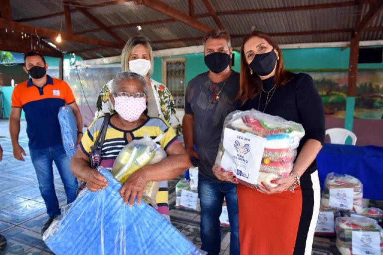 Comunidade Rural Cinturão Verde recebe alimentos e cobertores da Setasc