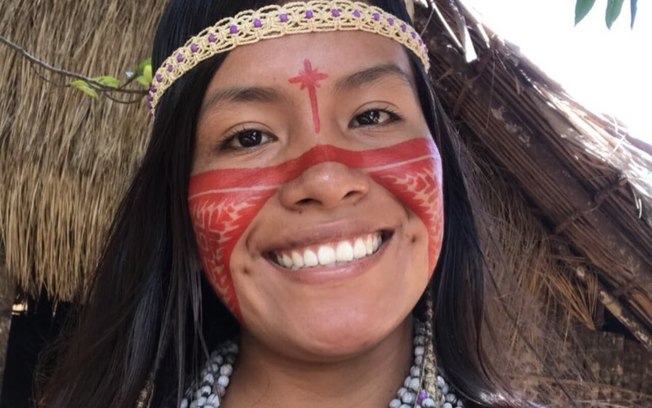 Marido parteiro e mais tradições: indígena mostra rotina e faz sucesso no TikTok