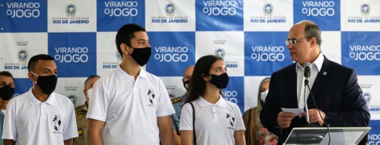 Governo inaugura duas escolas cívico- militares em São Gonçalo