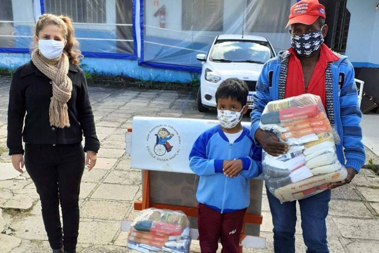 19 mil cestas básicas atendem famílias de pessoas com deficiência