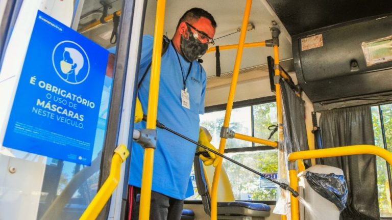 Semob fiscaliza higienização dos ônibus durante a pandemia
