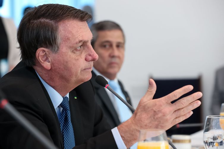 Bolsonaro diz que tributação digital não é nova CPMF