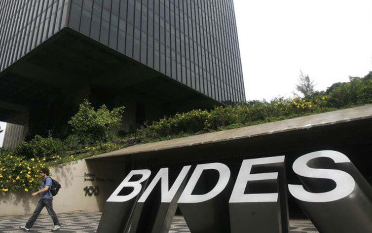 BNDES lança plano de estímulo à aposentadoria