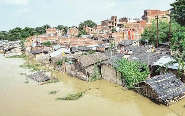 Inundações desabrigam 4 milhões na Índia e no Nepal