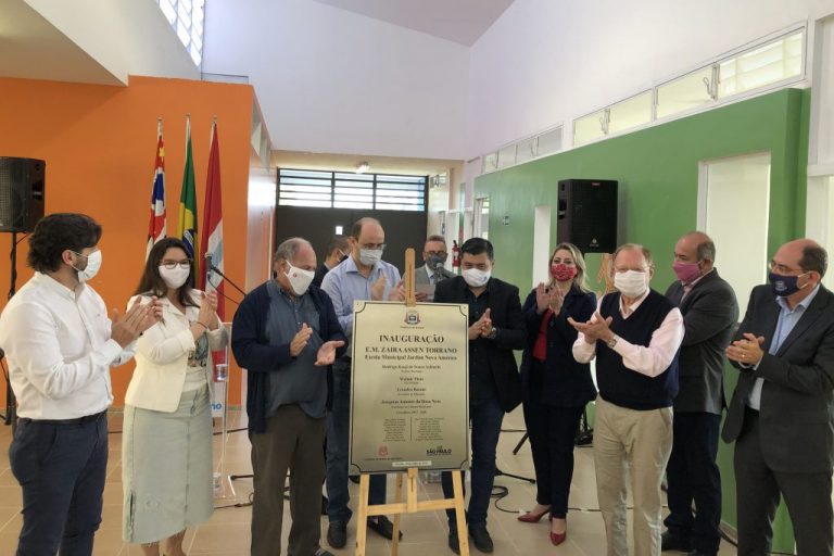 Ato de entrega de escola, cobra unidade na Vila Urupês