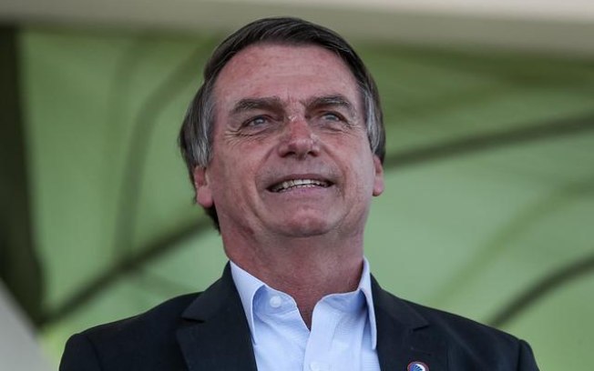 Bolsonaro defende, novamente, o uso de cloroquina no combate à Covid-19