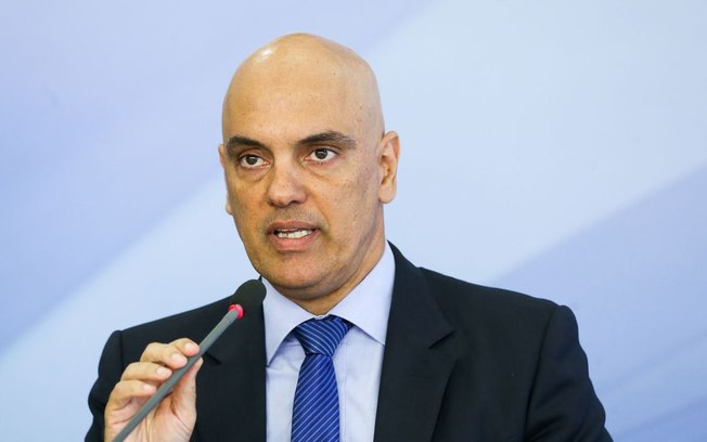 Moraes impôs multa diária de R$20 mil para cada conta não bloqueada