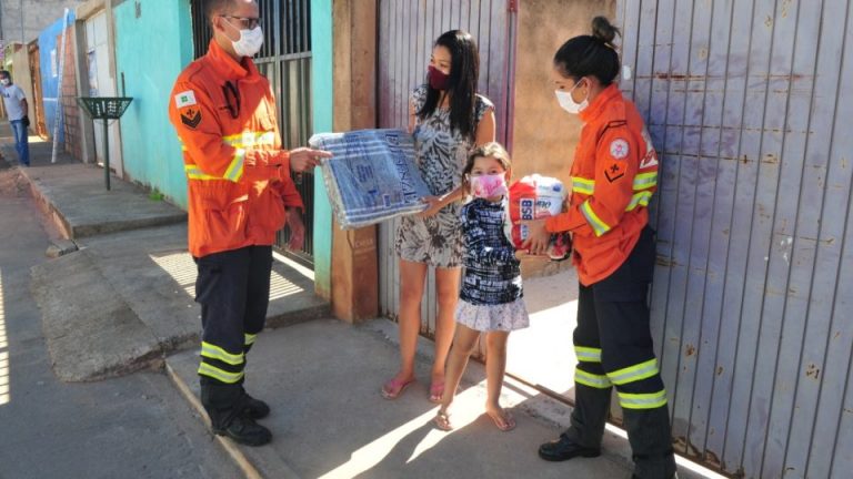 Unindo esforços em prol da solidariedade