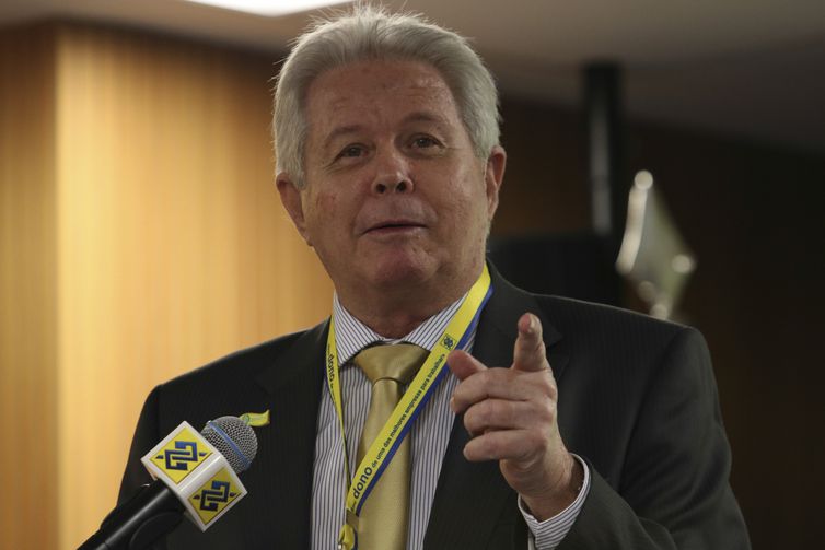 Presidente do Banco do Brasil pede demissão do cargo