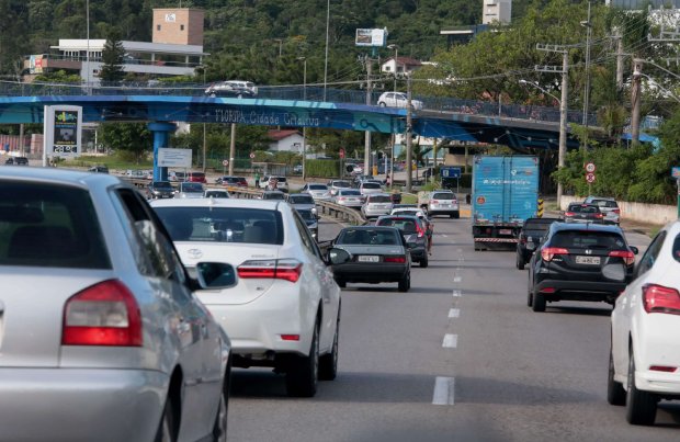 Pagamento do IPVA em cota única termina no dia 31 de julho para veículos com placas terminadas em 7