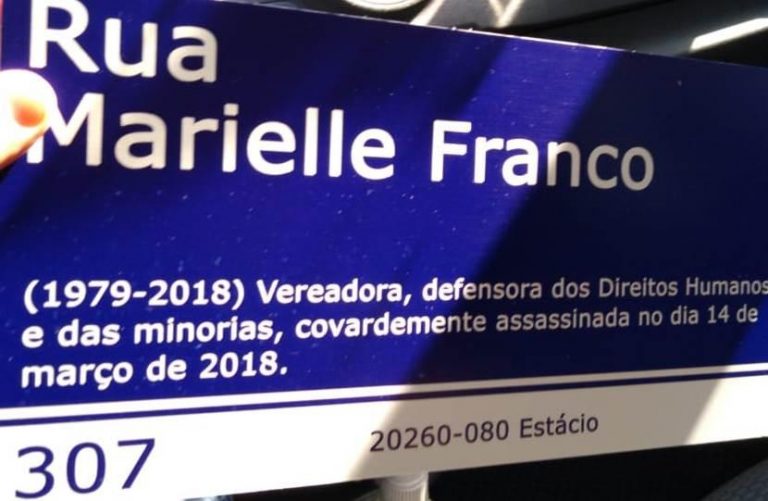 Ouvidoria Geral de Polícia lembra aniversário de Marielle Franco com instalação de placa símbolo