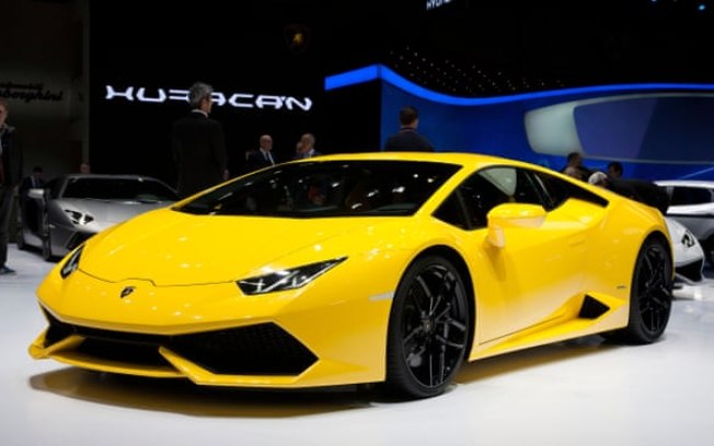 Homem compra Lamborghini após receber US$ 4 milhões em empréstimos ilegais