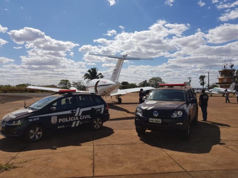 Preso por roubo de combustíveis, jovem é transportado de avião de Itumbiara para o DF