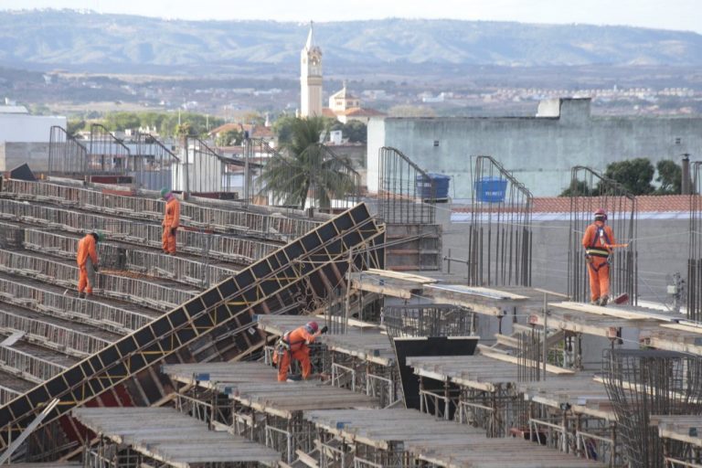 Obras da Arena Romeirão alcançam 30% de execução