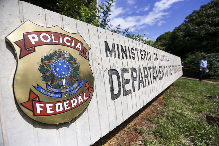 Polícia Federal faz operação para repressão de pedofilia na internet