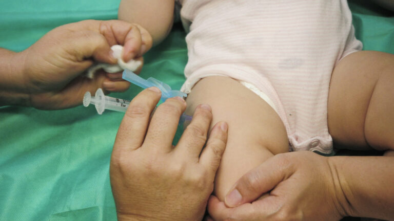 Sarampo: dose zero da vacina está disponível para bebês de seis a 11 meses