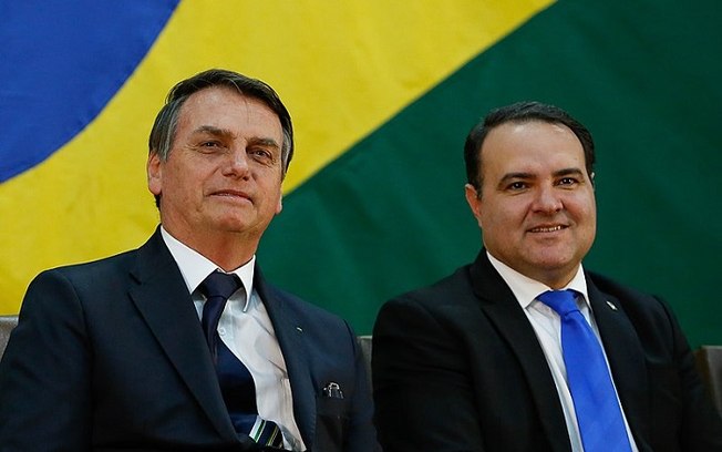 Oitavo ministro de Bolsonaro com Covid-19: Jorge de Oliveira testa positivo