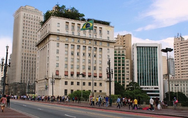 Dia ensolarado e queda na qualidade do ar em São Paulo