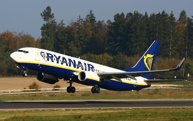 Covid-19: agência italiana de aviação acusa Ryanair de violar normas sanitárias