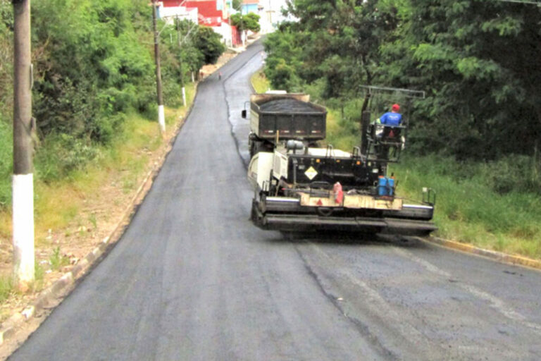 Serra Negra recebe recursos para obras e serviços