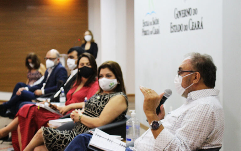 ESP/CE lança livro sobre experiência de Educação Permanente em Saúde em Caucaia