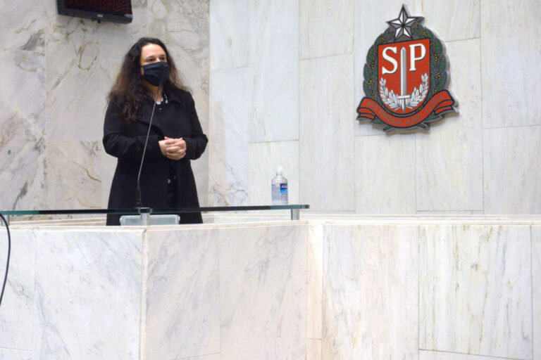Janaina Paschoal anuncia audiência pública para debater o projeto de extinção da Ouvidoria da PM