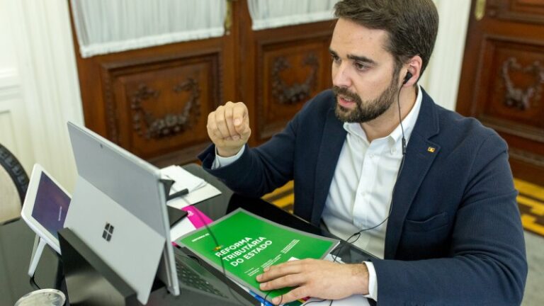 “Vamos fazer a nossa lição de casa”, afirma governador em debate virtual sobre reforma tributária gaúcha