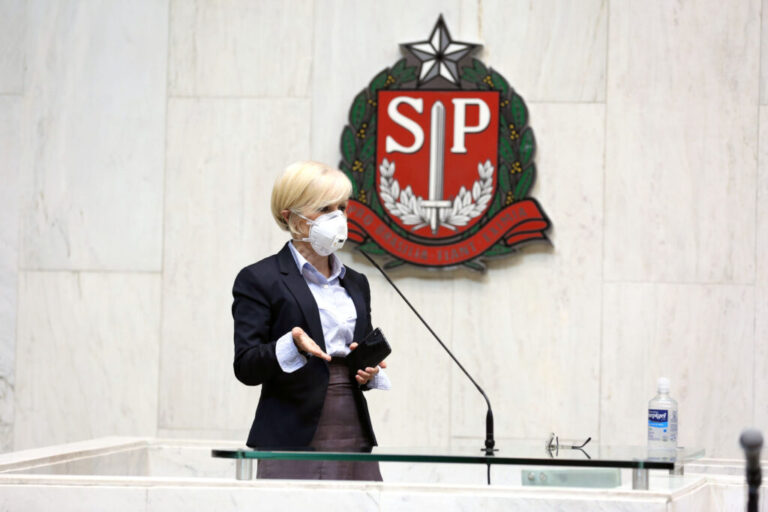 Dra. Damaris Moura celebra o Dia do Advogado e fala do lançamento da Frente Parlamentar da Advocacia