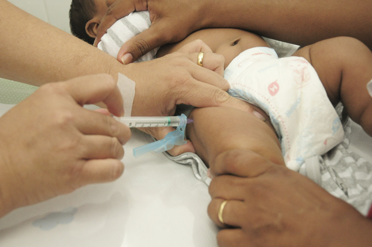 Maternidades públicas e Casa de Parto terão vacina contra tuberculose