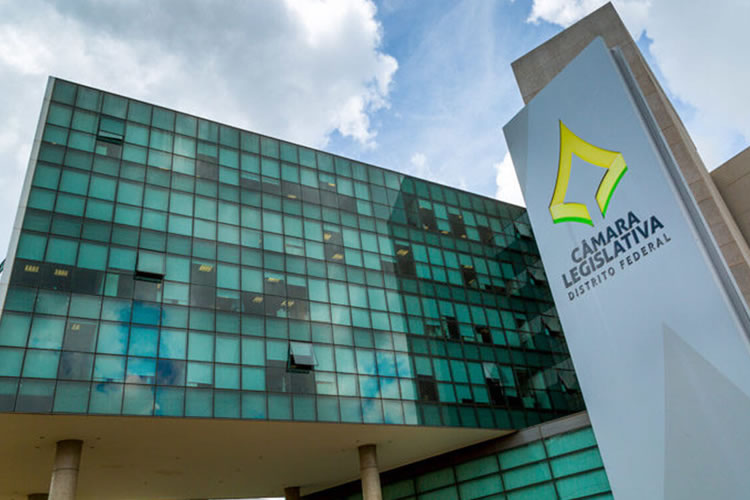 Distritais protestam contra retirada do CAPs do Setor Comercial Sul